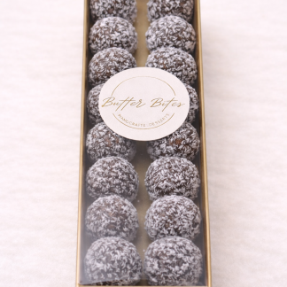 Date with coconut (16 pcs)